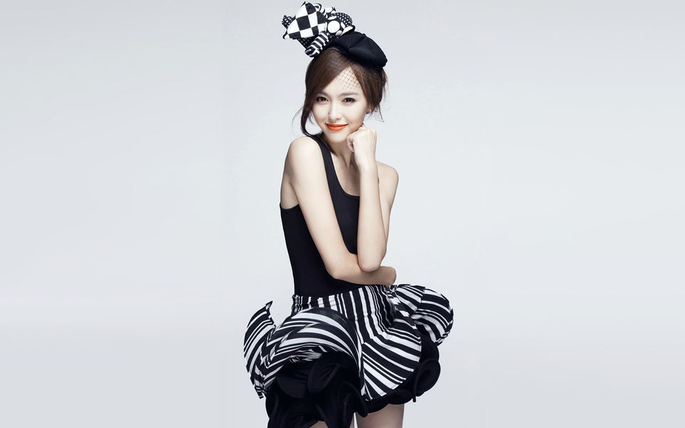 人气<em>女演员唐嫣</em>时尚风高清壁纸-Pchome桌面壁